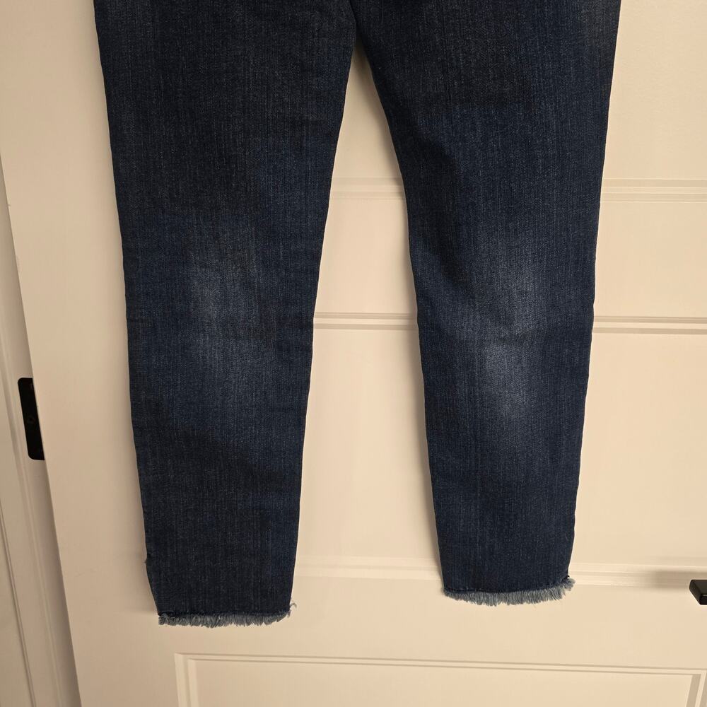 NEW NWT Women's Altar'd State Distressed Crop Skinny Jeans Fray Ankles | Size 7 - Picture 7 of 11